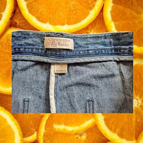 Christopher Banks Blue Jean with Embroidered Flower Capris Size 14 - Picture 3 of 5